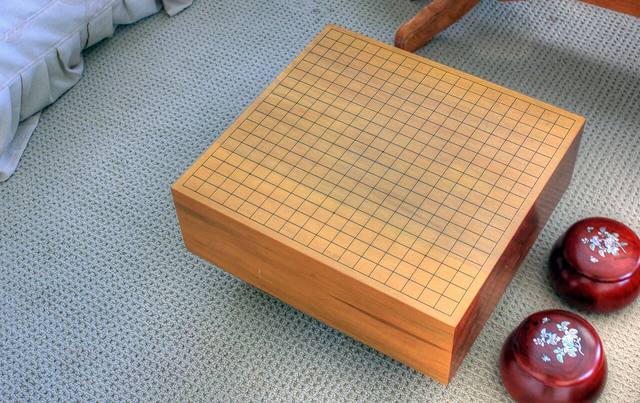围棋装备进化：科技如何悄悄改写比赛（产业未来视角）